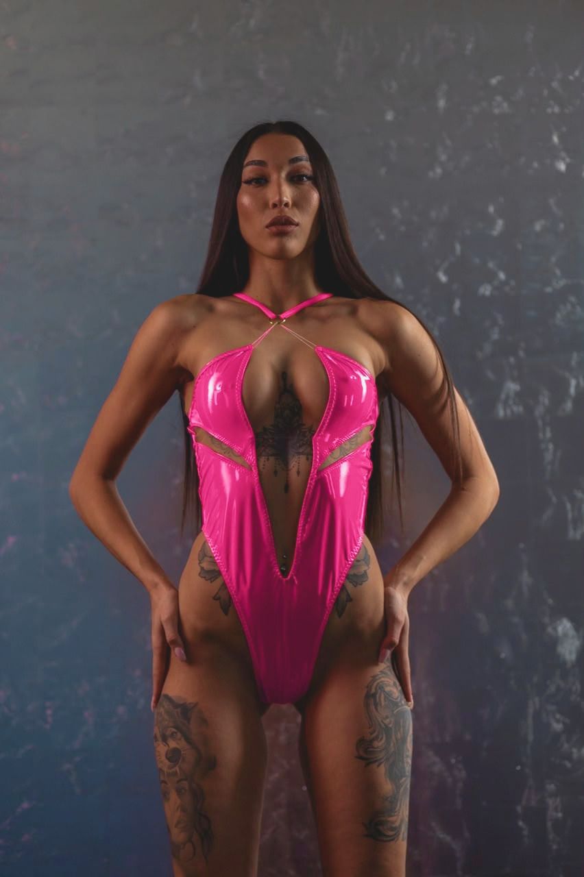 LAWOOOOW Body – INFERNO PINK