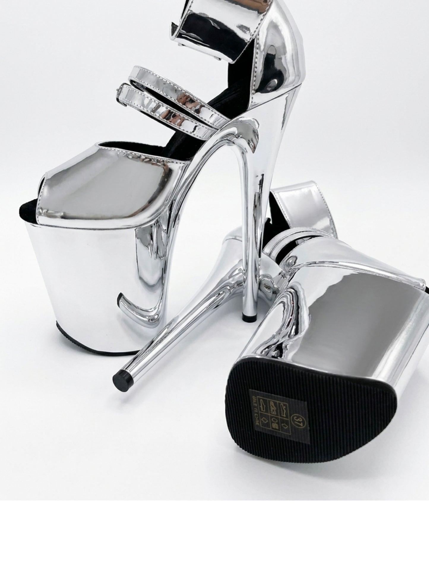 Glänzende silberne Pole Heels mit Plattform für starke Lines