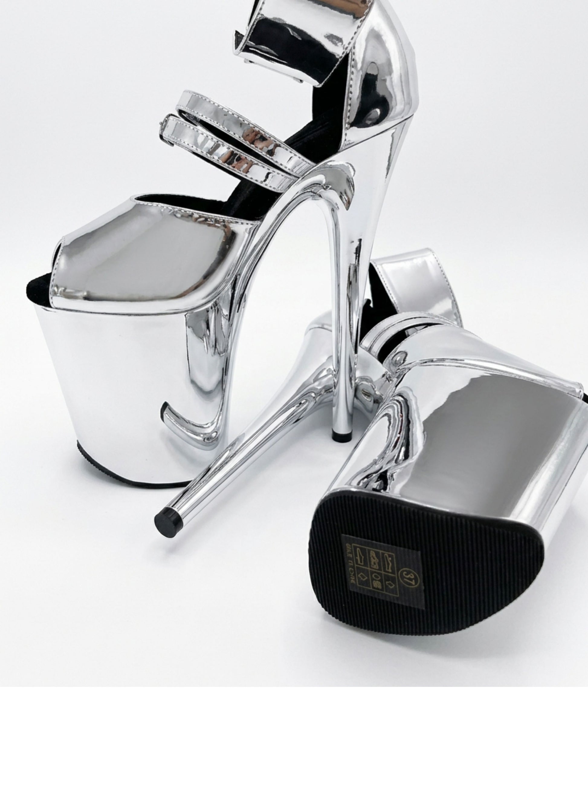 Glänzende silberne Pole Heels mit Plattform für starke Lines